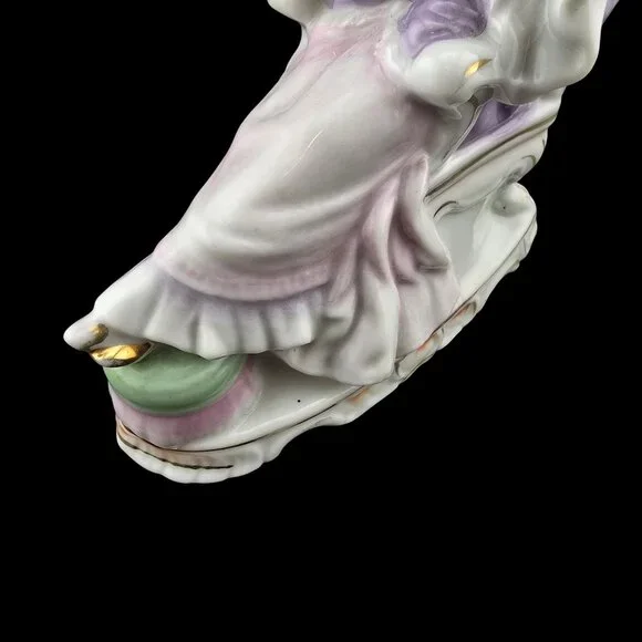 Vintage Porcelain Figurine Victorian Lady In Chair With Tea Cup Feet Up  Japan - Picture 4 of 11